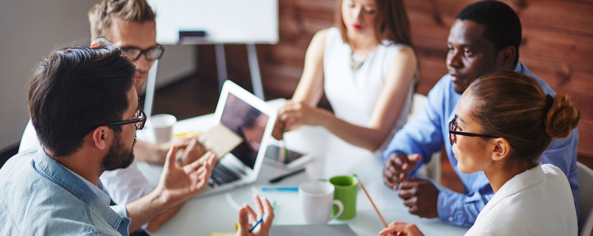 b-new-cross-platform-branding-and-teamwork